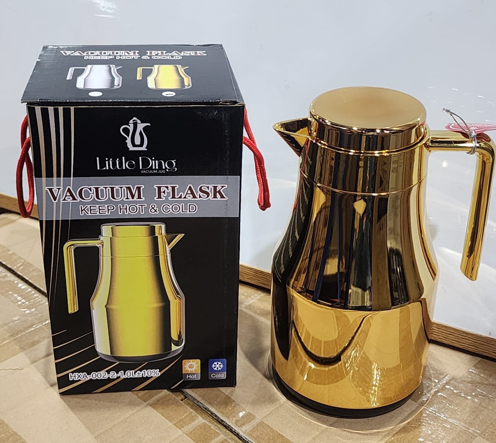 9Z4IkeIhqAlq1id6ushF2VyrT7FeVf04X9o4PWe0 (1) TMA09-32 - HXA-002-2-1.0L - GOLD - PINK GLASS INSIDE - STAINLESS STEEL BODY - Image 1