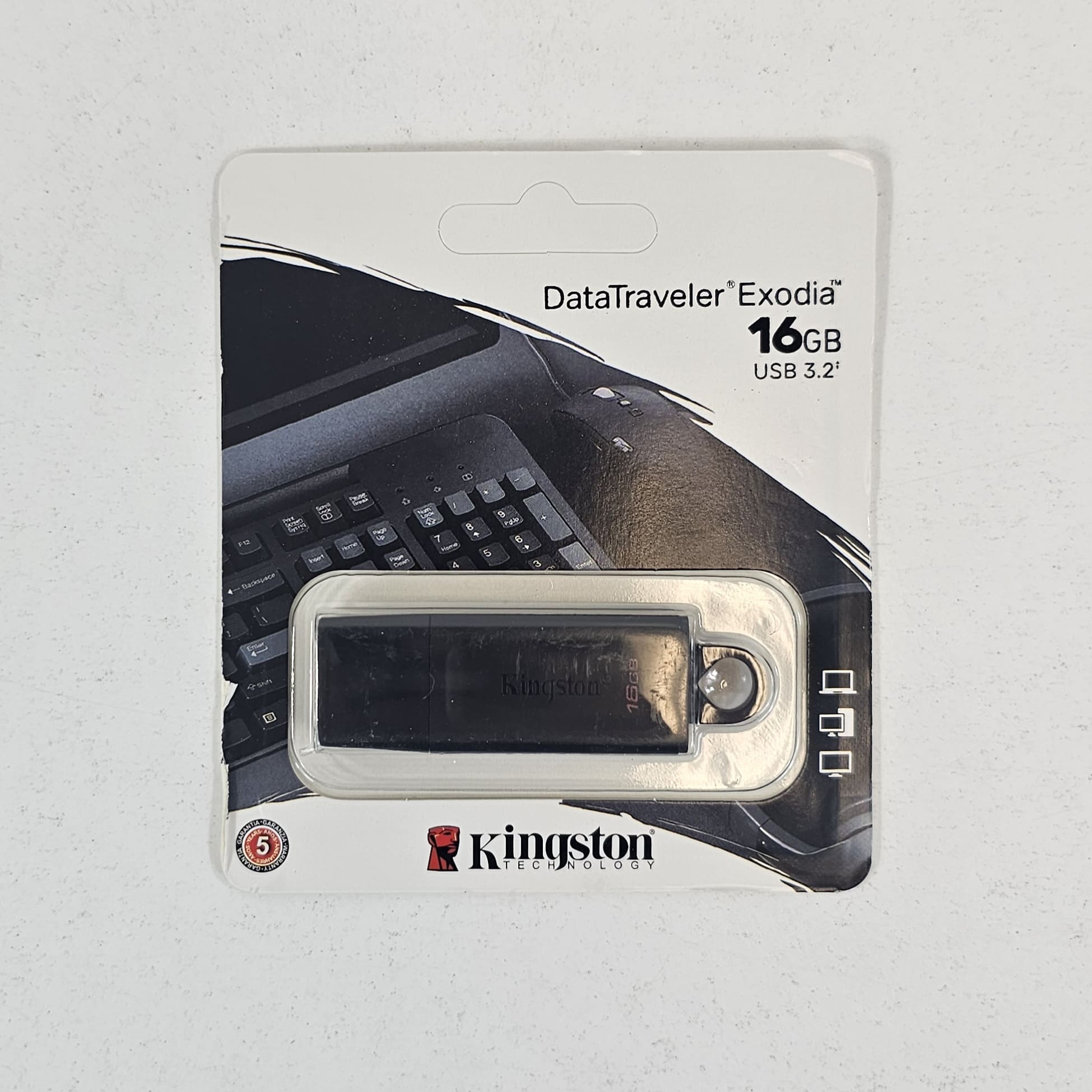 p02 (1) GZ08 - 02 Kingston DataTraveler 70 16GB Portable and Lightweight USB-C flashdrive with USB 3.2 Gen 1 speeds - Image 1